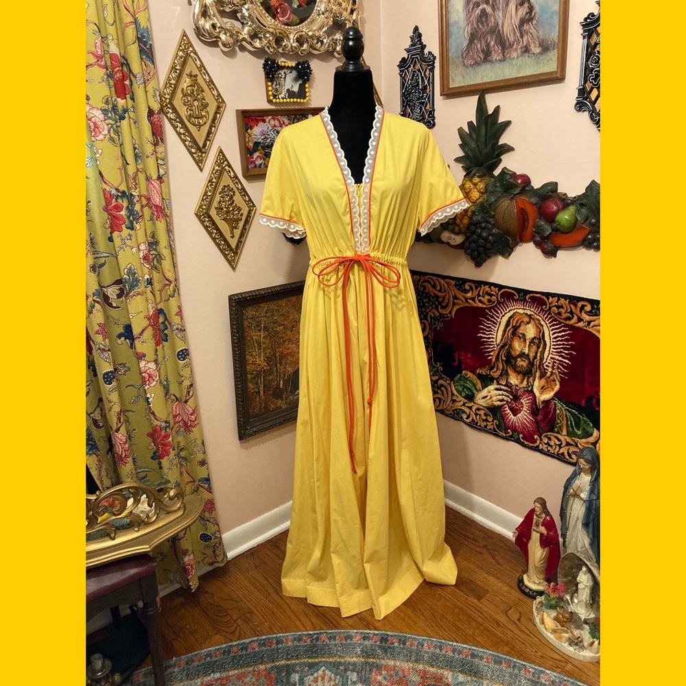 Vintage Vanity Fair House Dress